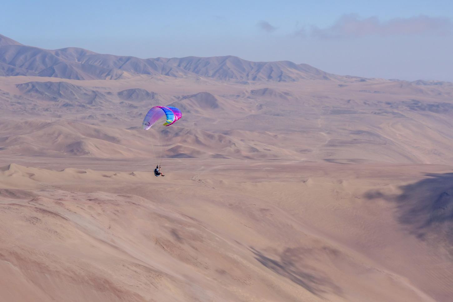 Glide Paragliding Sand dune Iquique Chile progression flight
